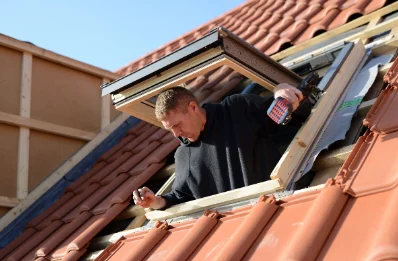 Pose de fenêtres de toit Velux à Poisieux